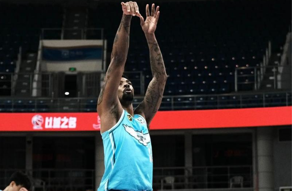 KAIYUN-青岛队与锋线外援完成续约,上赛季他在CBA的表现非常出色?
